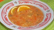 Rajčatová polévka z Korfu