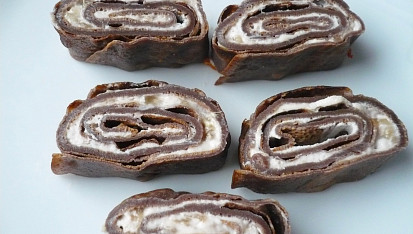 Čokoládové palačinky s tvarohovo - banánovou náplní