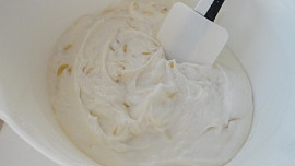 Čokoládové palačinky s tvarohovo - banánovou náplní Čokoládové palačinky s tvarohovo - banánovou náplní