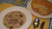 Fazolová polévka  s uzeným na kyselo, Fazolová na kyselo. Langoš je z Ludo těsta, zdejší recept
