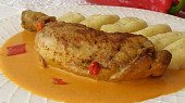 Kuřecí stehno s paprikovou omáčkou a domácími bramborovými noky (Kuřecí stehno s paprikovou omáčkou a domácími bramborovými noky)