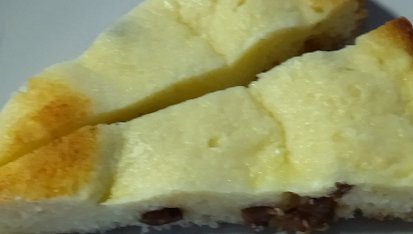 Tvarohové řezy s brusinkami pečené v remosce