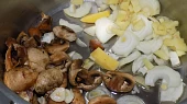 Tykvová polévka s růžičkovou kapustou