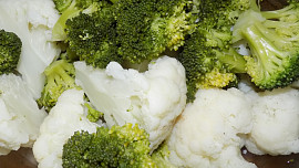 Květák  zapékaný s brokolicí