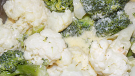 Květák  zapékaný s brokolicí