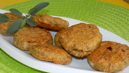 Burger z červené čočky