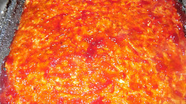 Jablečný koláč s rybízovou marmeládou