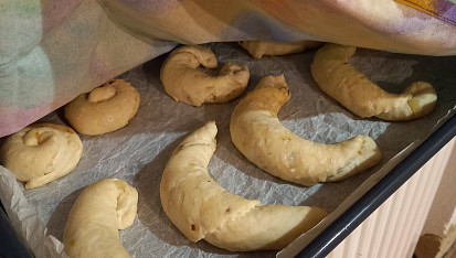 Rohlíky čerstvé i čtvrtý den, Rohliky s cibulkou