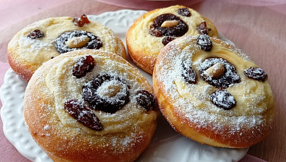 Tvarohové koláčky s povidly a rumem, Tvarohové koláčky s povidly a rumem