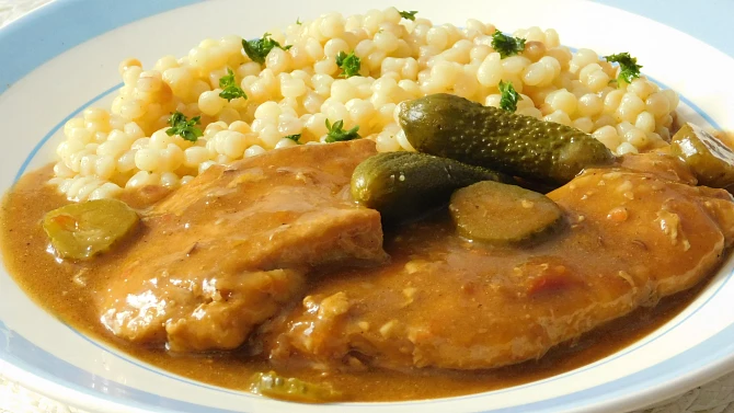 Vepřová kýta à la hovězí znojemská roštěná