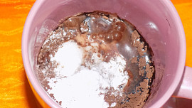 Čokoládový mug cake