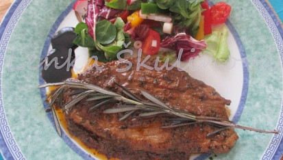Marinovaný telecí steak se zeleninou