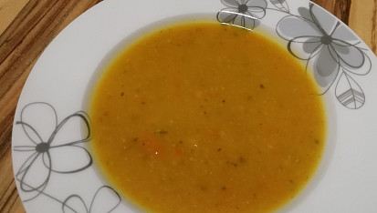 Pikantní cizrnová polévka se zázvorem