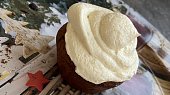 Čokoládové muffiny s kokosovou polevou