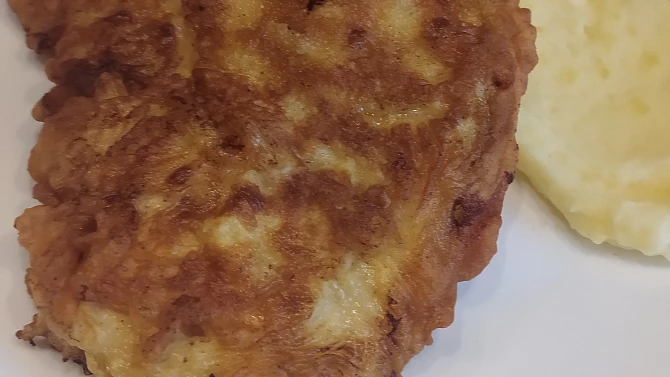 Kuřecí řízek v palačinkovém těstě