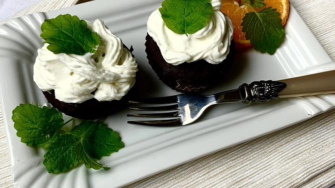 Muffiny s červenou řepou a čokoládou