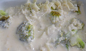 Zapečené těstoviny s brokolicí (remoska)