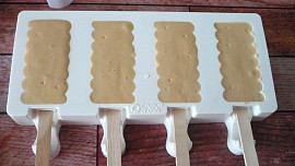 Karamelovo-pudinkové nanuky Karamelovo-pudinkové nanuky