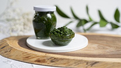 Pesto z medvědího česneku