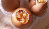Velikonoční jablečná aspiková vejce
