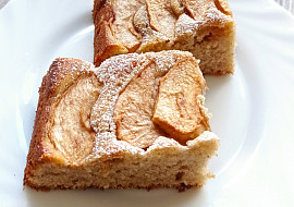 Voňavý tvarohový koláč s jablky (Jablečný koláč s perníkovým kořením)