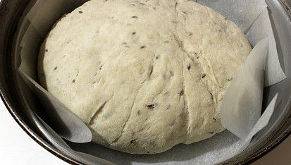 Základní chleba z remosky, Po 40 minutách. Můžeme remosku zapnout.