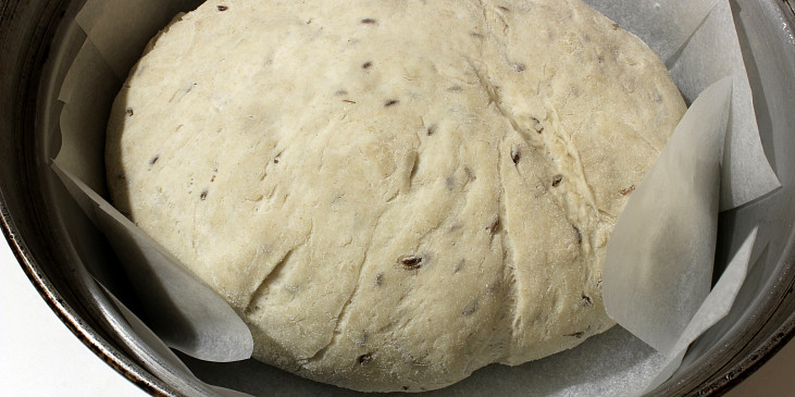 Základní chleba z remosky (Po 40 minutách. Můžeme remosku zapnout.)