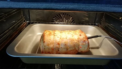 Cikánská vepřová pečeně, Vepřová pečeně již v troubě.