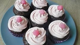 Kakaové cupcaky s ovocným krémem Kakaové cupcaky s ovocným krémem