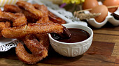 Churros s čokoládou (Čuros)