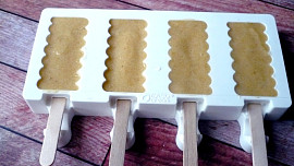 Jablkovo-banánové nanuky Jablkovo-banánové nanuky