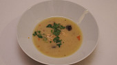 Tom kha kai (z Prostřeno) (Typická thajská chuť - polévka tom kha kai. Zdroj: Se souhlasem TV Prima)
