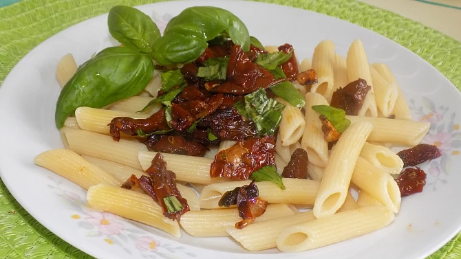 Penne se sušenými rajčaty