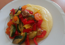 Polenta s pečenou zeleninou