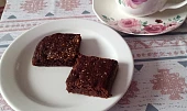 Banánové brownies, Přidala jsem na vrch sušenou pomerančovou kůru.