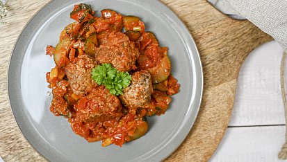 Masové kuličky na zelenině a bylinkách
