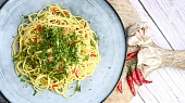 Spaghetti aglio olio e peperoncino