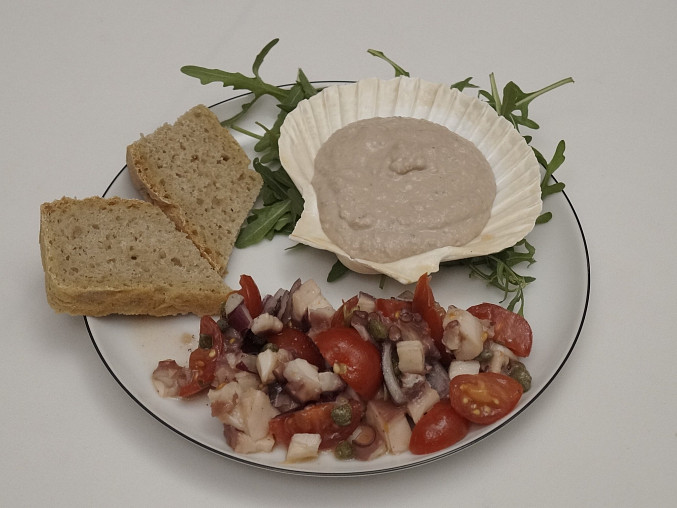 Hobotnica na salatu neboli salát z chobotnice (z Prostřeno), Chobotnicový salát může být lehká letní večeře. Zdroj: Se souhlasem TV Prima