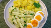 Máslové kedlubny s vařeným vejcem