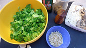 Těstoviny s brokolicí, pestem a žampiony