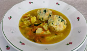 Zeleninová polévka s houskovo-sýrovými knedlíčky (Zeleninová polévka s houskovo-sýrovými knedlíčky)