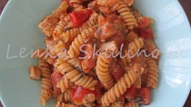 Fusilli těstoviny s tofu