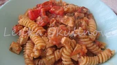 Fusilli těstoviny s tofu
