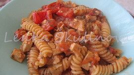 Fusilli těstoviny s tofu