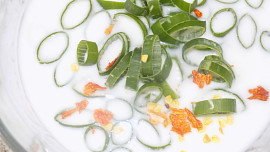 Kokosové placky s jogurtovou omáčkou