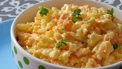 Květák na způsob salátu Coleslaw