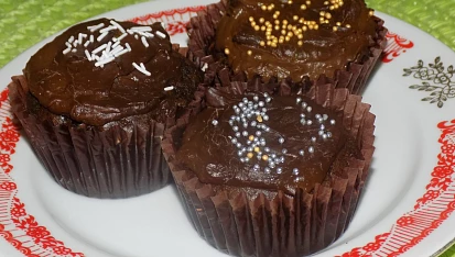 Muffiny s čokoládovo-avokádovým krémem