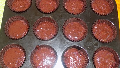 Muffiny s čokoládovo-avokádovým krémem