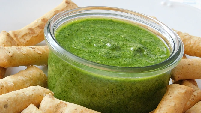Celerové pesto