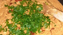 Kuřecí curry s rajčaty a jogurtem